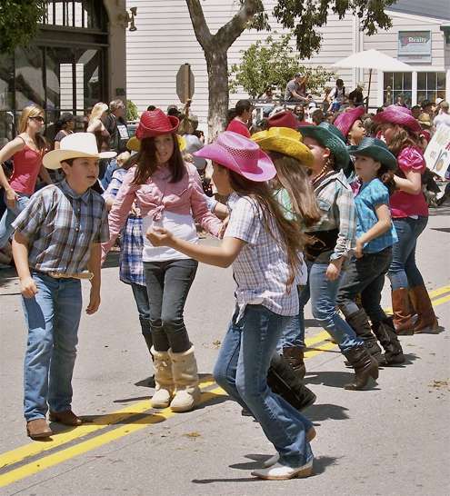 West-Marin-Scool-dancers