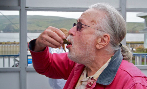 Joel-and-oyster