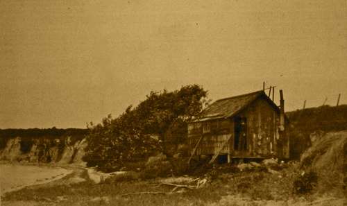 caretaker-cabin,-schooner-landing